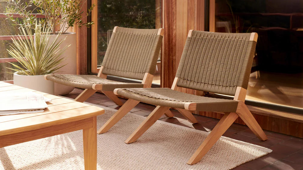02-Scout-Chair-Lifestyle_f9ccb6d7-2abc-47b1-bb4b-4b50597316fe.jpg