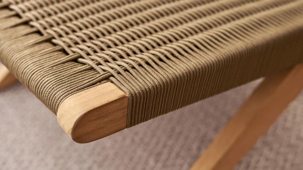 04-Scout-Chair-Lifestyle-Detail_6ab5a0e0-6a4d-4c5b-9989-780838a44628.jpg