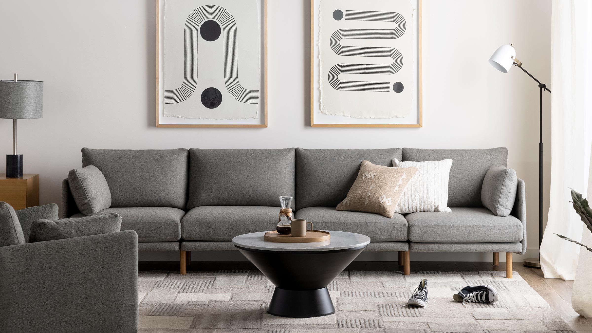 05_Field_Sofa_Lifestyle_Detail_31e9e8ee-e12c-4b64-b355-f97af21ca62a.jpg