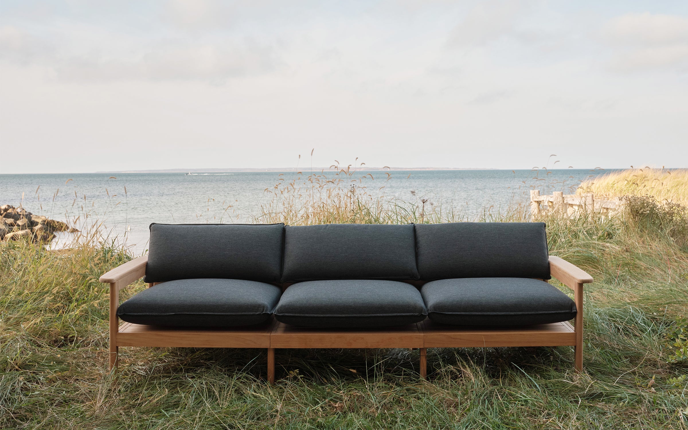 PDPGallery_Dunes_Charcoal_Grass.jpg