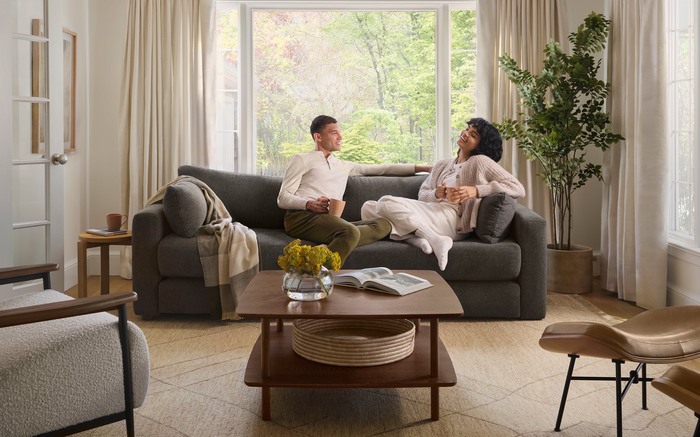 PDPGallery_Span_SerifCoffee_Palmer_IndexStool_3f224558-89b8-4104-85fa-81781cc35185.jpg