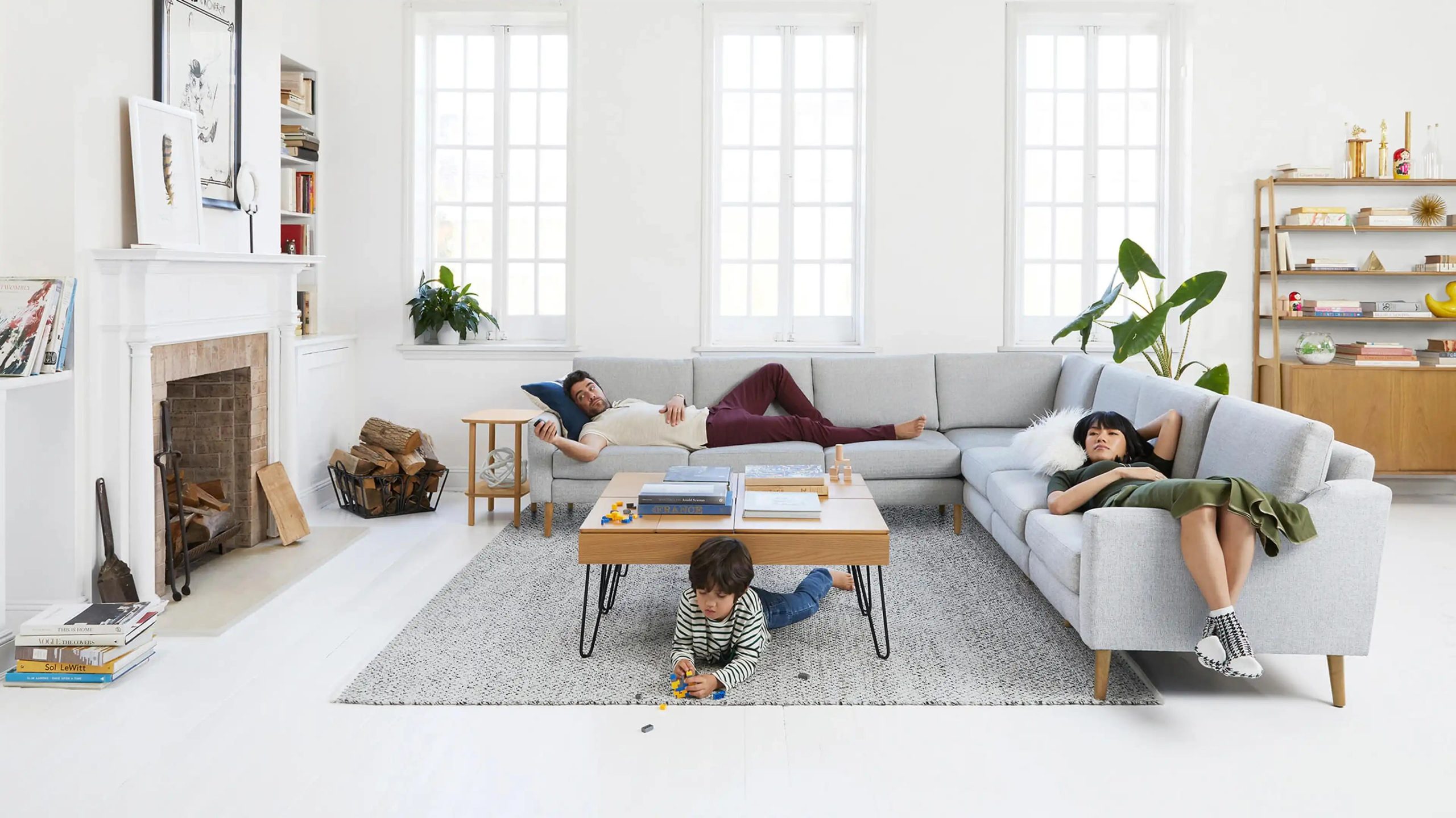 lifestyle-Corner-Sectional-Fabric_d99ed014-2997-4ccf-ba08-209fc49e7527.jpg