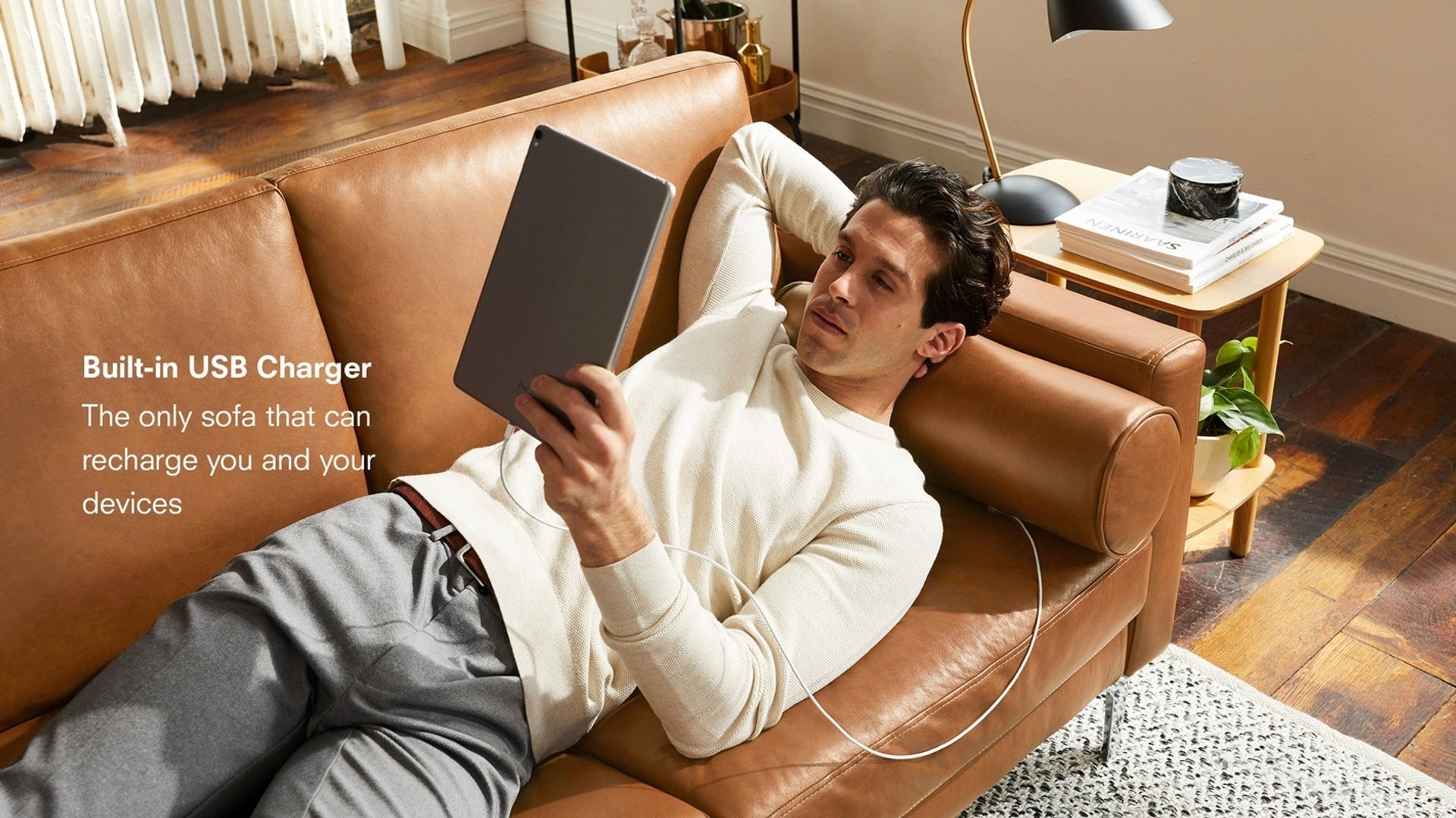 lifestyle-USBleather_adff8411-f1f2-4faa-b5b8-c700a09a05a5.jpg
